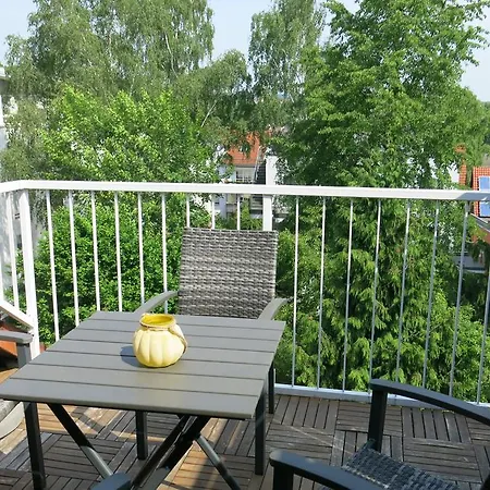 Dachwohnung Mit Terrasse Апартаменты *