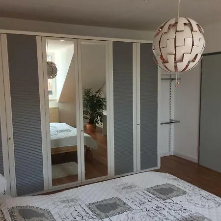 Dachwohnung Mit Terrasse * Кассель
