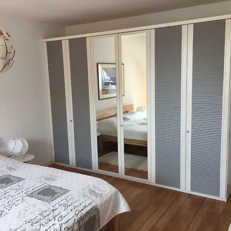 Dachwohnung Mit Terrasse